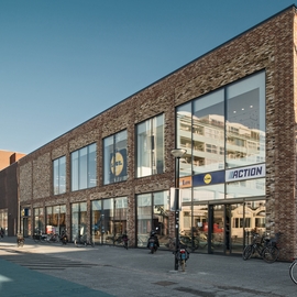 Renovation into shopping centre with E-Board® (NL)