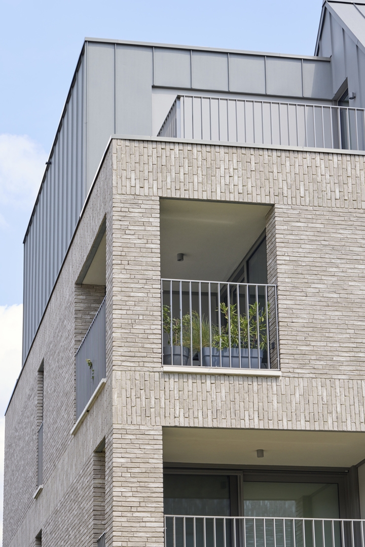 Brick Gray Rega