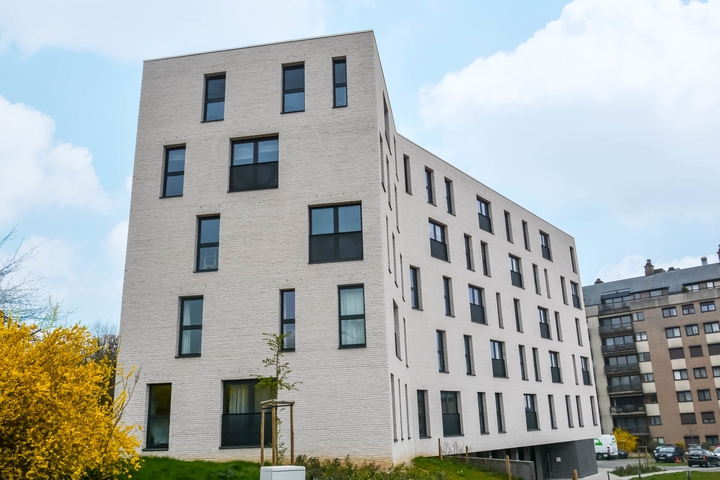 Gevelstenen Wit Perla Appartementen