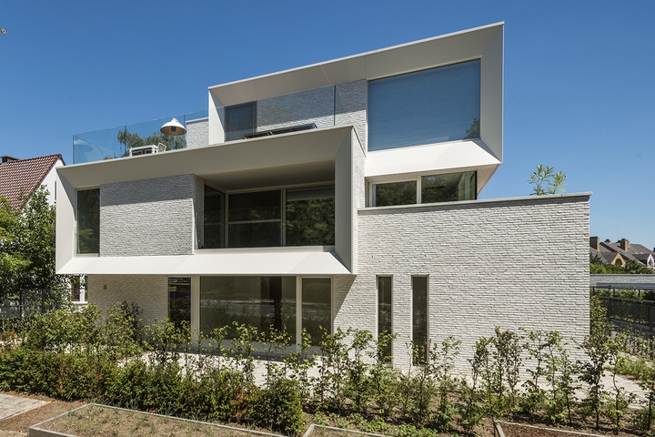Brick White Antarctic