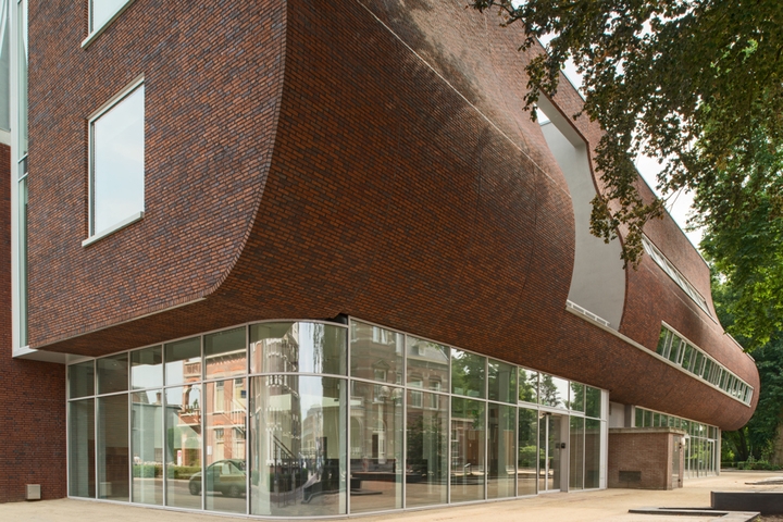 Gevelststeem Rood Billund MFA De Cammeleur