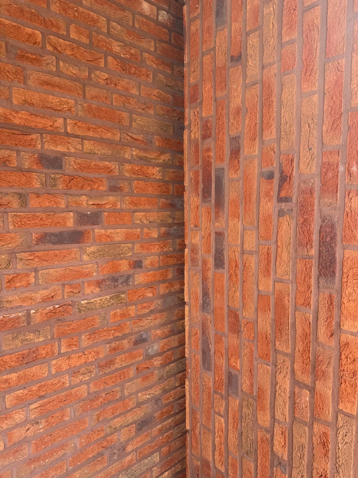 Gevelststeem Rood Reno