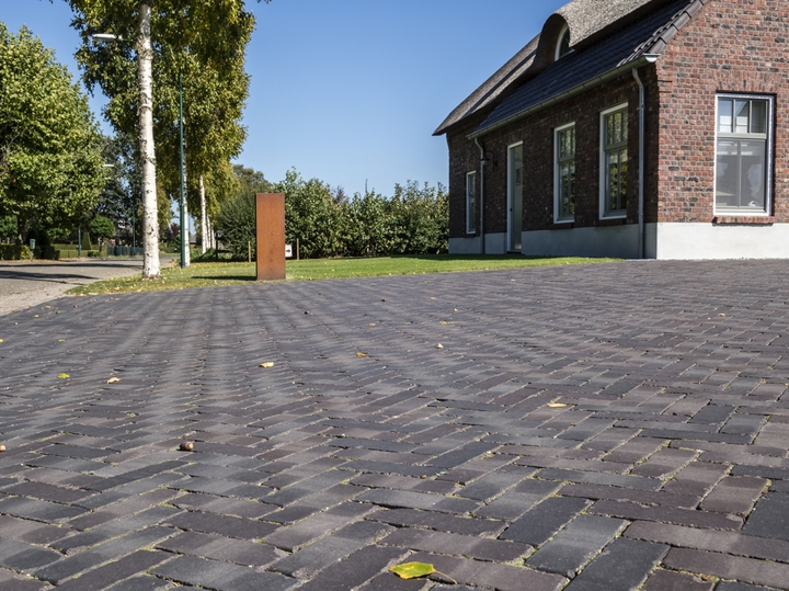 Brick Black Modena Antica